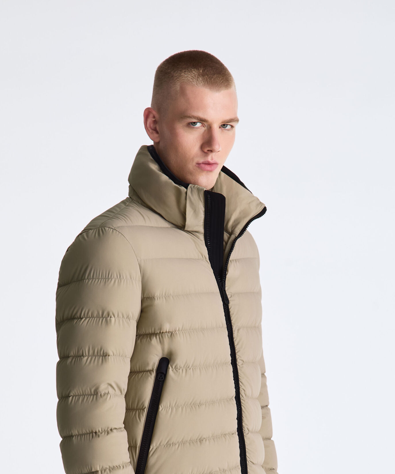 Kurze Daunenjacke aus Stretchgewebe  Peuterey - large