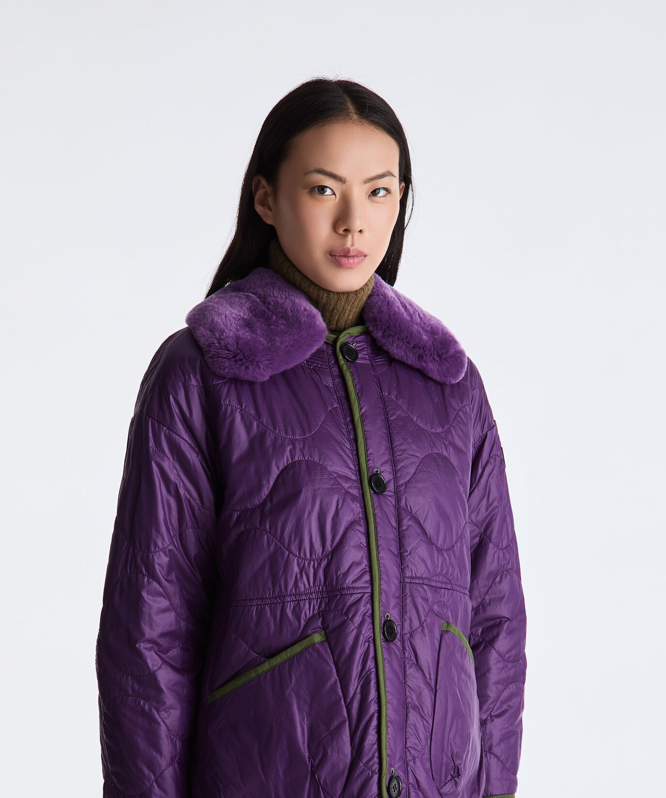 Beidseitig tragbare Jacke mit abnehmbarem Pelzkragen  Peuterey - large