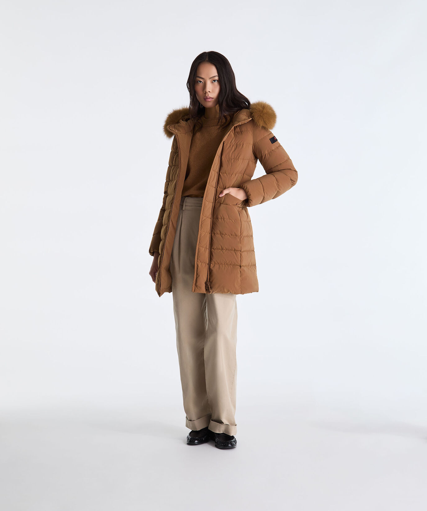 Lange Daunenjacke mit hohem Kragen und Pelzbesatz  Peuterey - large image number 0