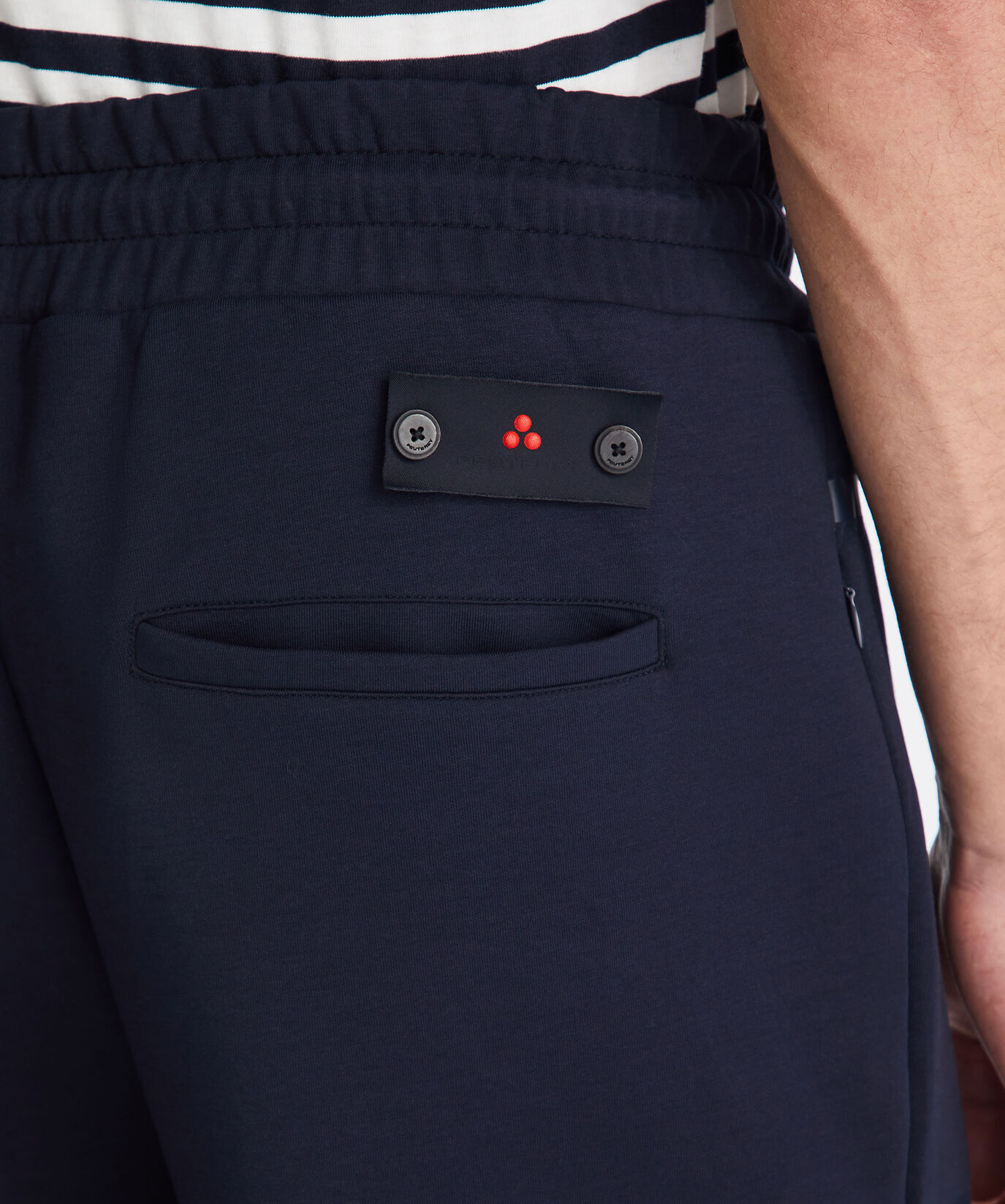 Jogger &agrave; poches avec d&eacute;tails gans&eacute;s gomm&eacute;s  Peuterey - large