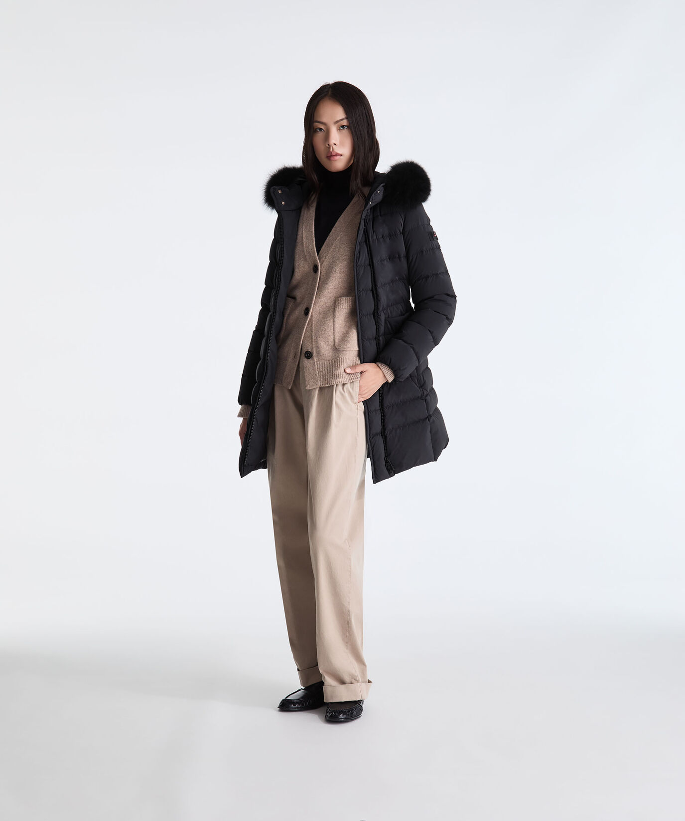 Lange Daunenjacke mit hohem Kragen und Pelzbesatz  Peuterey - large image number 0