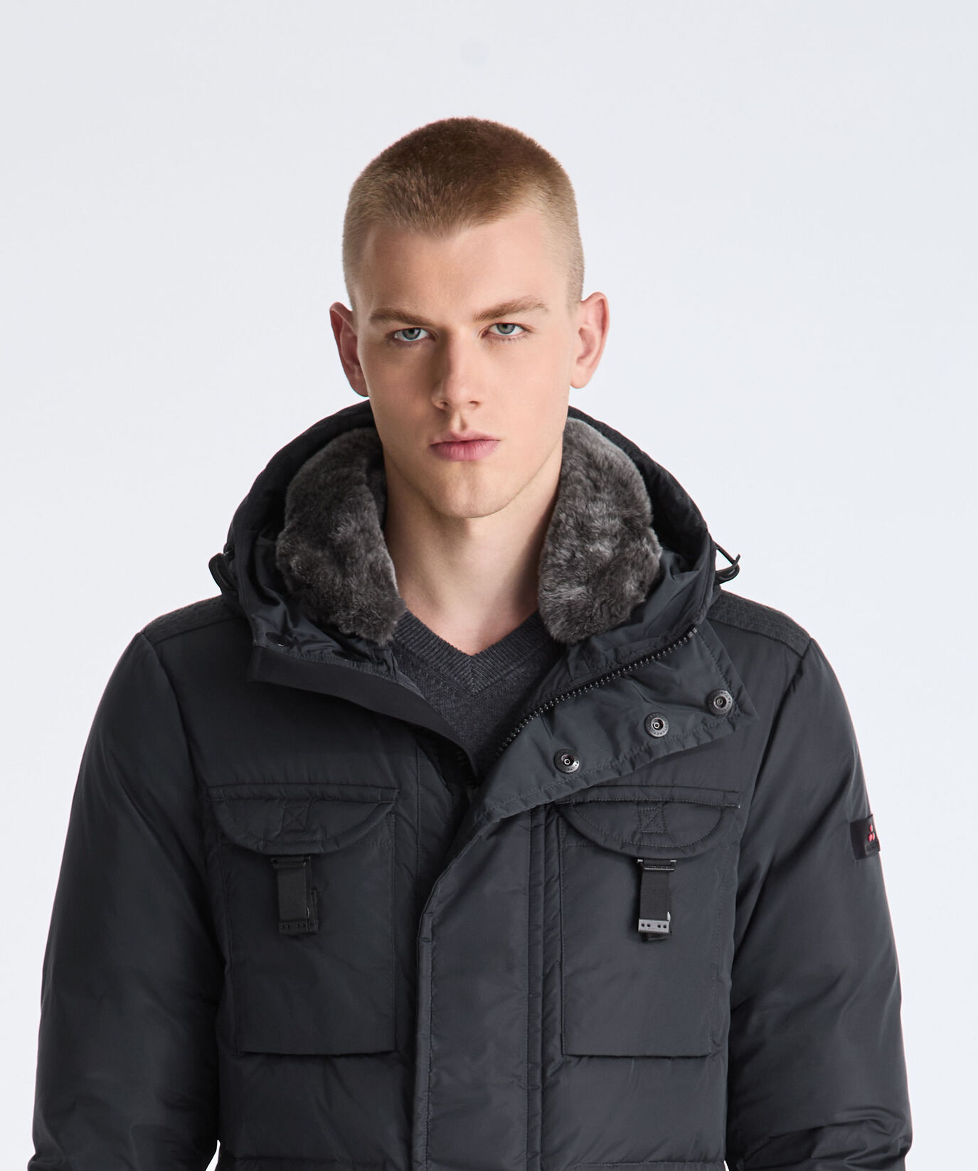 Chaqueta guerrera de tafet&aacute;n con capucha con pelo  Peuterey - large