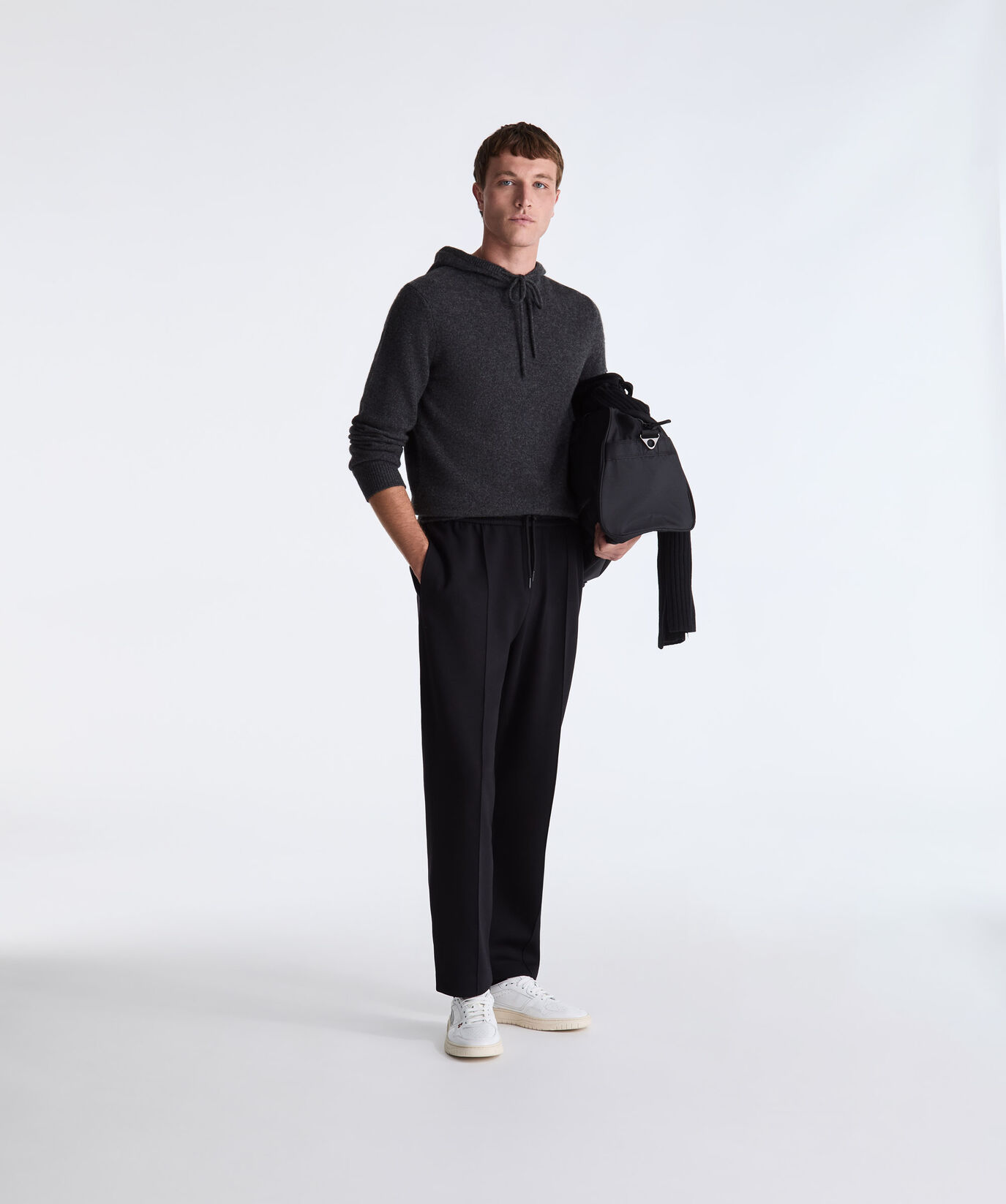 Pantal&oacute;n deportivo de neopreno con mezcla de tencel y viscosa  Peuterey - large image number 0